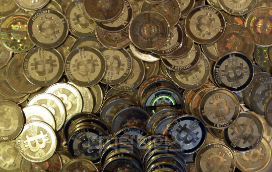 유명인사 트위터 계정 동시다발 해킹해 비트코인 사기  AP=연합뉴스